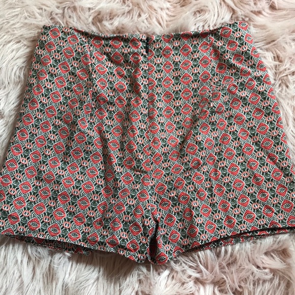 Hollister patterned skort - Picture 2 of 4